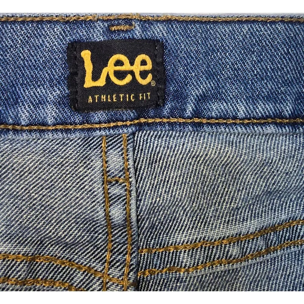 Lee Mens Jeans Size 38x32 Athletic Fit - 27